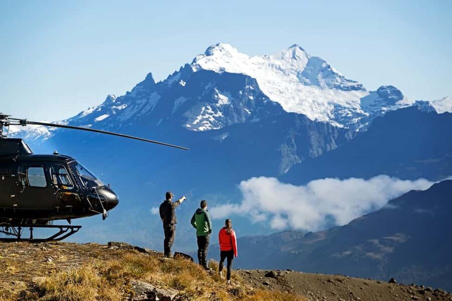 20-Min Helicopter Tour from Glenorchy | Alpine Express - Lake Whakatipu from above