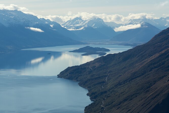 20 minute Queenstown Scenic Flight - Lake Wakatipu reveals the region’s true scale