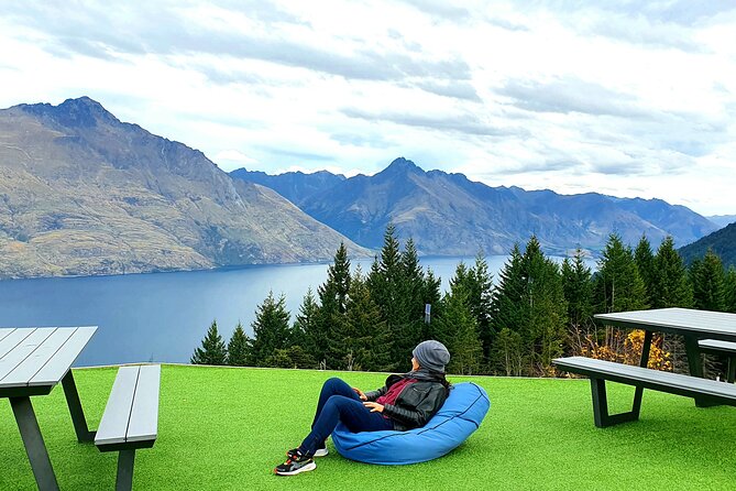 5 Day South Island New Zealand Private Tour from Queenstown - Day 5: Kaikōura whales or Akaroa dolphins