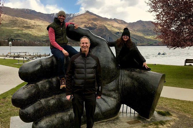 Arrowtown and Wanaka Highlights Tour from Queenstown - One hour beside Lake Wanaka