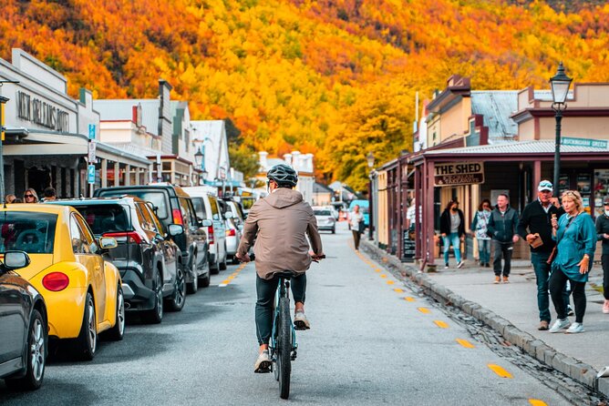 Arrowtown to Queenstown Bike Tour with Shuttle - The shuttle and bike briefing in Queenstown