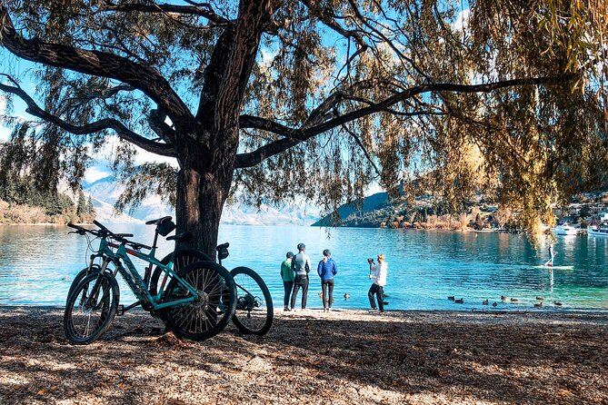 Arrowtown to Queenstown Full-Day Bike Adventure - Along the Arrow River: the prettiest opening section