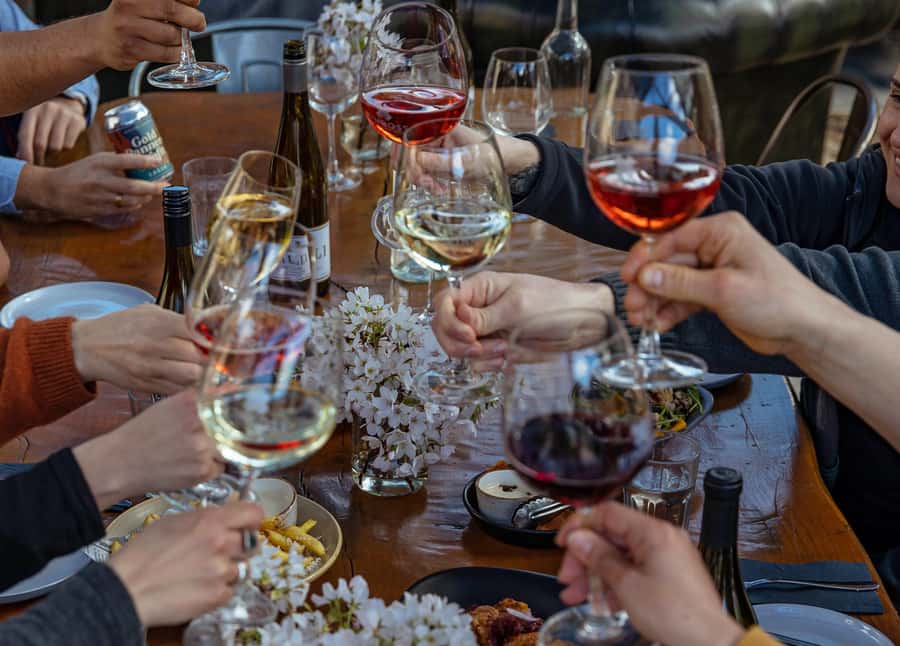 Boutique Winery Half-Day Tour & Vineyard Platter-Style Lunch - Why this Central Otago wine tour works