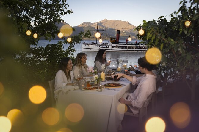 Dinner at Walter Peak High Country Farm and Cruise from Queenstown - The farm show with sheepdogs and shearing