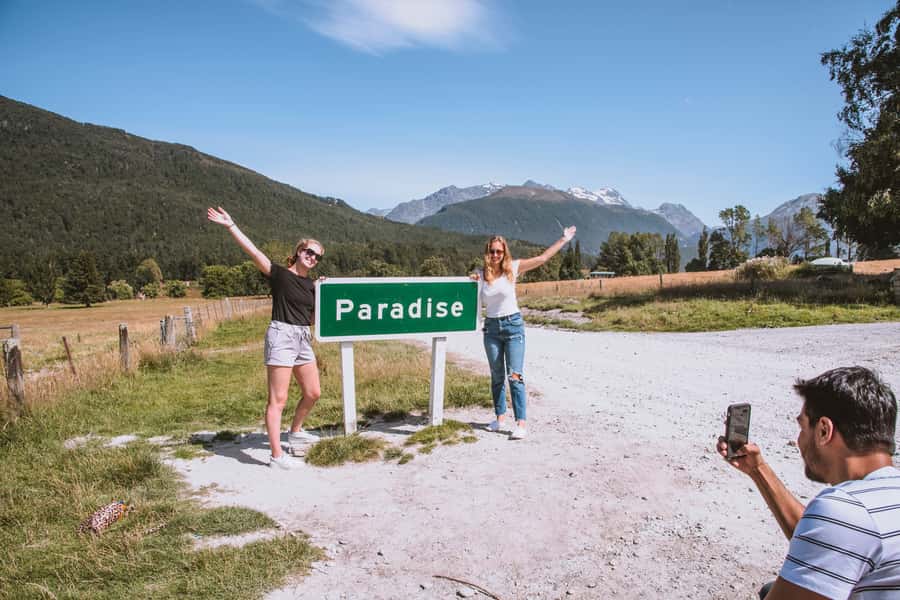 From Queenstown: Glenorchy and Paradise Scenic Half-Day Tour - Small-group comfort and the role of the guide