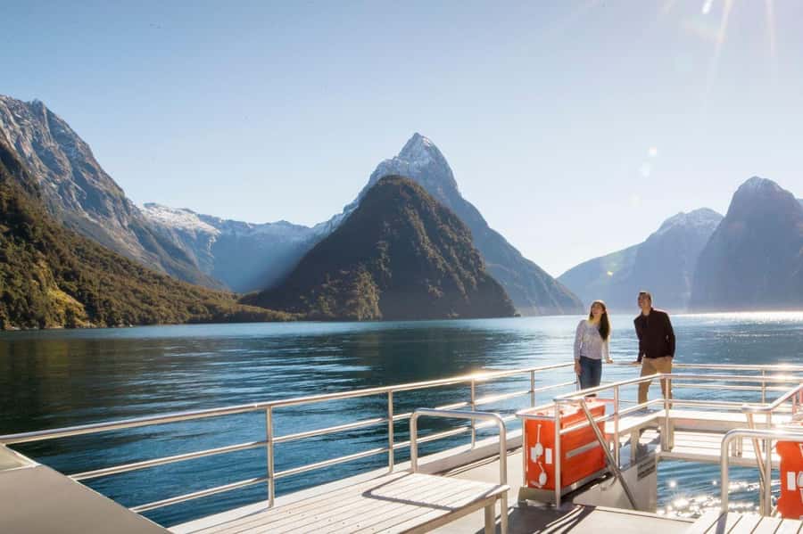 From Queenstown: Milford Sound Flight and Nature Cruise - The 1-hour-45-minute small-boat cruise