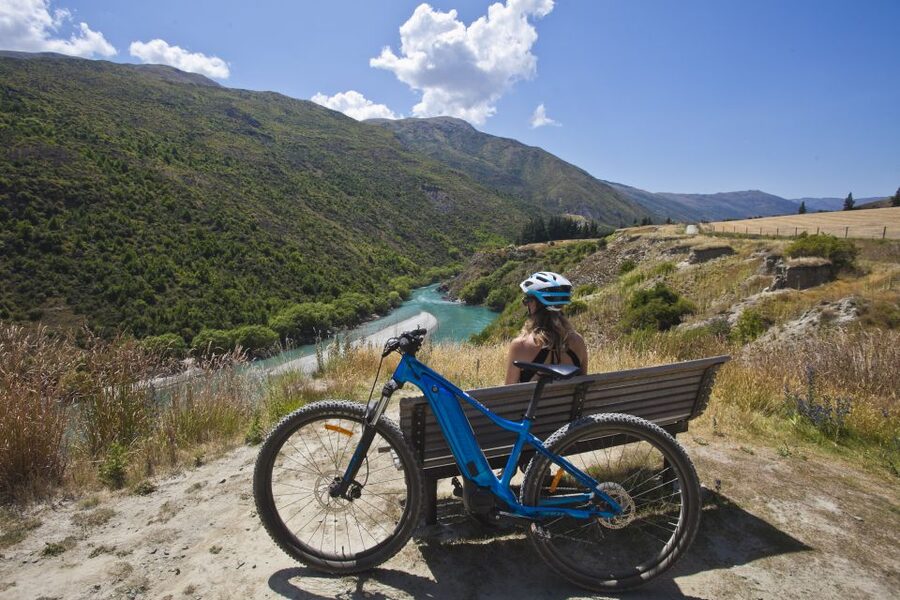 From Queenstown: 'Valley of the Vines' Wine and Bike Tour - Who will enjoy this most