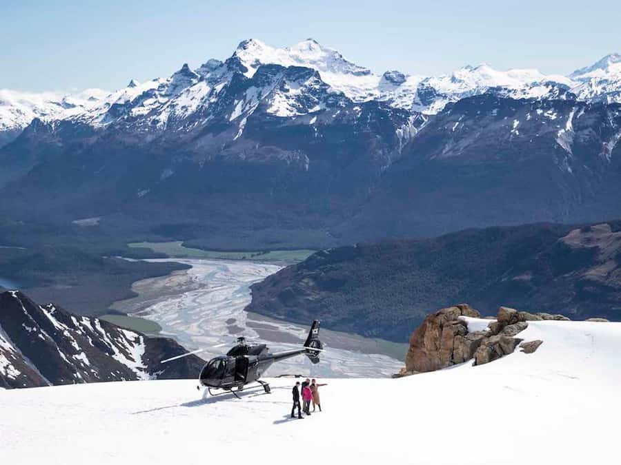 Glenorchy: 25-30 Minute Snow Landing Helicopter Experience - Is the 25-minute Glenorchy snow flight right for you?