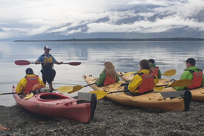 Glenorchy Island Safari, Self-drive option - The return paddle beneath the mountains