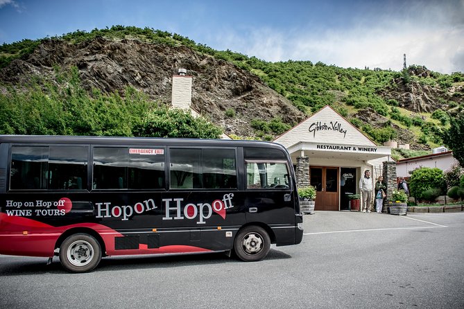 Hop on Hop off Wine Tours Queenstown - Start with Arrowtown or go straight to wine