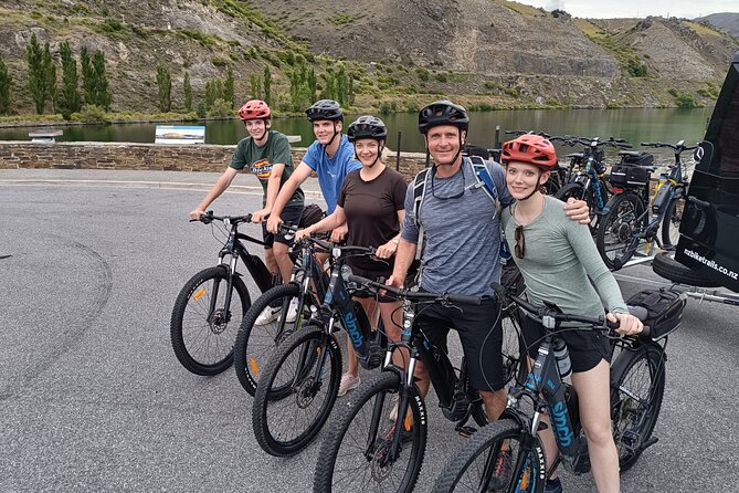 Lake Dunstan Cycleway Bike Rental And Return Shuttle - What the $111.70 price includes
