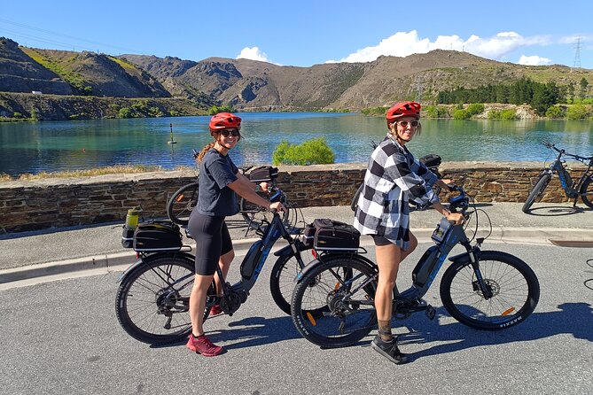 Lake Dunstan Cycleway Bike Rental With Return Luxury Shuttle - A one-way ride that solves the hard part