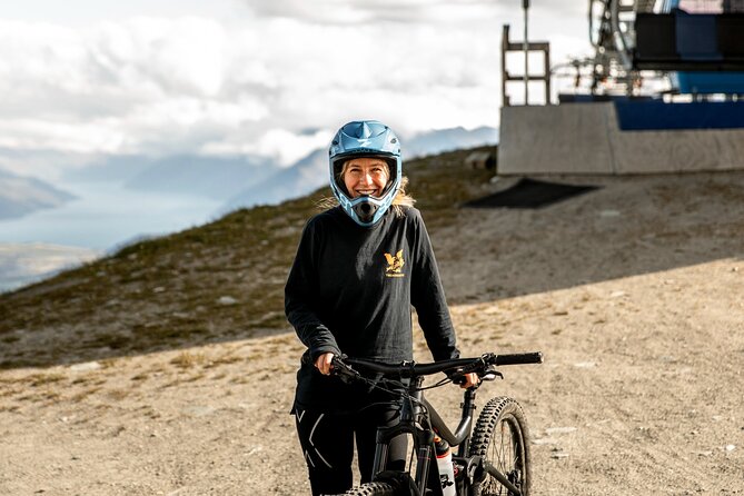 Lake Dunstan Cycleway Bike Rental With Return Luxury Shuttle - What the $93.09 price includes
