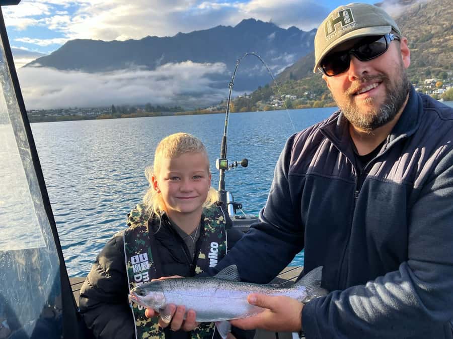 Lake Wakatipu: 3 Hour Fishing Adventure by Boat - Morning, afternoon, or summer evening on the lake