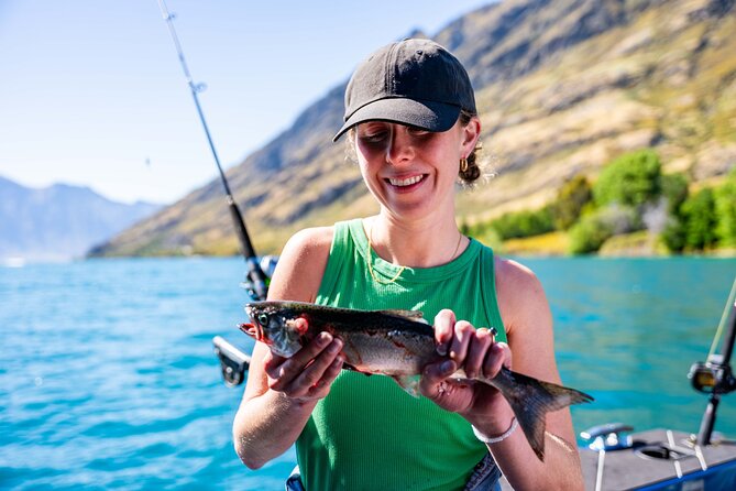 Lake Wakatipu Queenstown: 3 Hour Fishing Adventure by Boat - Mountain views while you wait for a bite