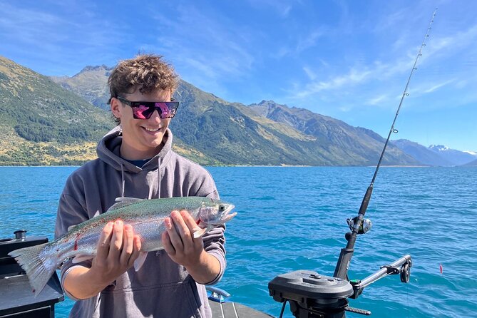 Lake Wakatipu Queenstown: 3 Hour Fishing Adventure by Boat - Snacks, drinks, and the catch you can take home