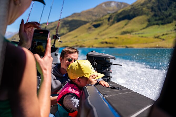 Lake Wakatipu Queenstown: 3 Hour Fishing Adventure by Boat - Morning, afternoon, or evening on the lake
