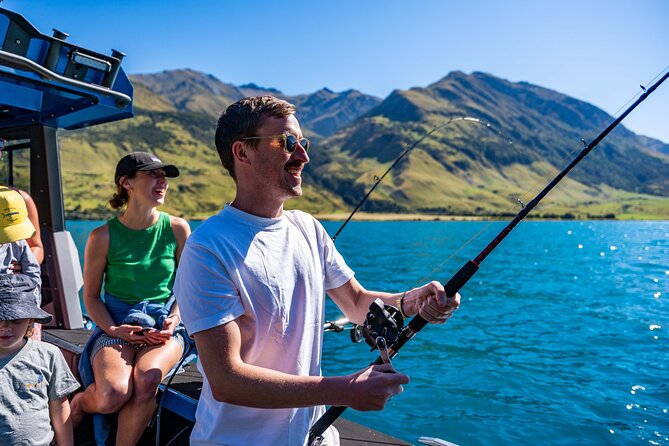 Lake Wakatipu Queenstown: 6 hour Fishing Adventure by Boat - Snacks Are Included, But Lunch Needs Planning