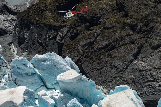 Lord of the Rings and Glacier Helicopter Tour - From Queenstown to Middle-earth by helicopter