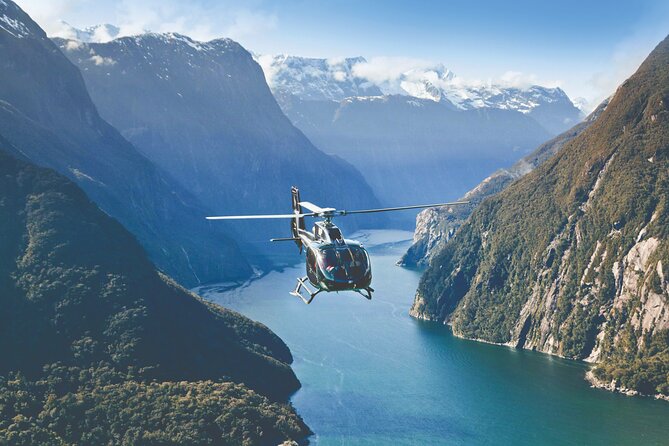 Milford and Fiordland Highlights Tour by Helicopter from Queenstown - Who will get the most from this flight