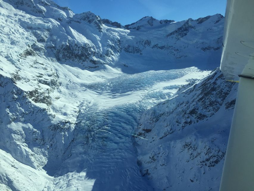 Milford Sound & Big 5 Glaciers Scenic Flight from Queenstown - Why the Small Cessna Matters