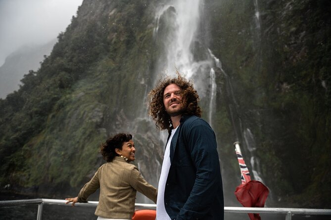 Milford Sound Cruise from Queenstown or Te Anau - The two-hour cruise through Milford Sound