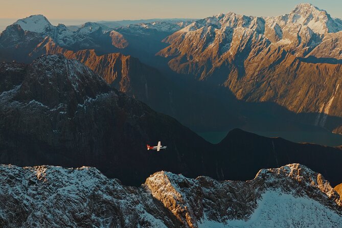 Milford Sound Fly Explore Fly ex Queenstown by Glenorchy Air - What the $340.69 price gives you