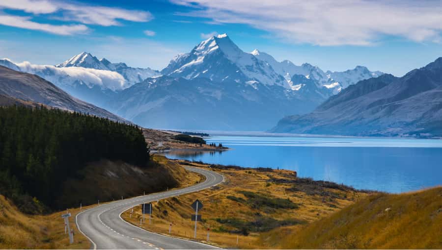 Mount Cook Full-Day Tour: Queenstown to Christchurch - Omarama gives you a useful 35-minute pause