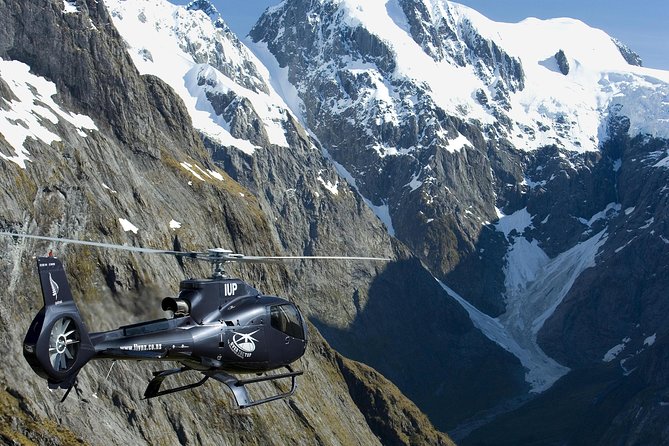 Premium Milford Sound Tour Including Cruise, Flight & Lunch - The Darran Mountains and Homer Tunnel