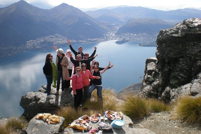 Private Champagne Picnic on a Peak with Helicopter Ride - A picnic built for two hours on the mountain