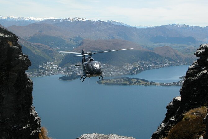Private Champagne Picnic on a Peak with Helicopter Ride - Why the small group changes the mood
