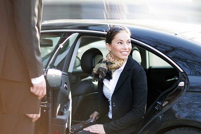 Private Transfers from Queenstown Airport to Wanaka - Booking timing and cancellation details