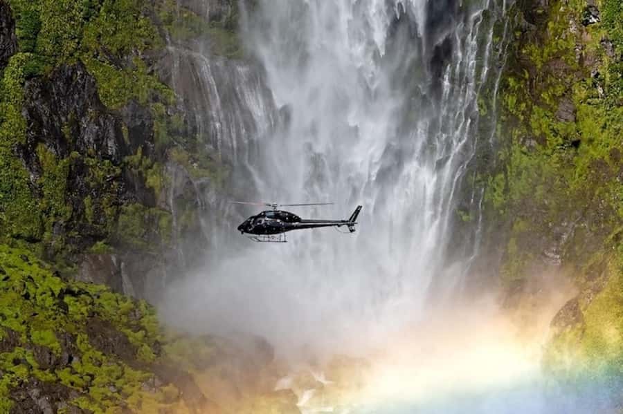 Queenstown: 2.5 Hour Flight to Fiordland's Iconic Locations - Why this Queenstown flight covers so much