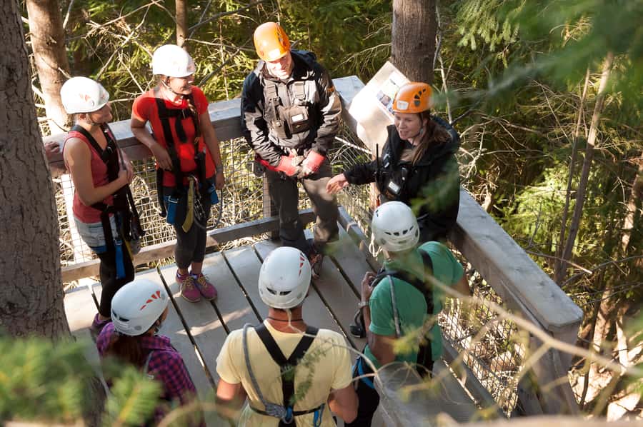 Queenstown: 3-Hour Zipline Adventure with 6-Lines - Starting at Skyline and getting ready at the summit