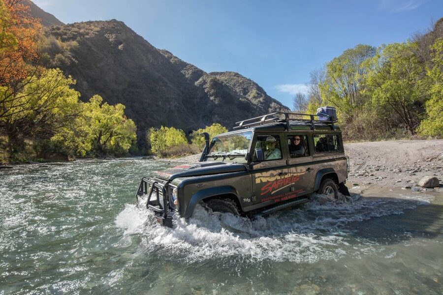 Queenstown: 4WD Lord Of the Rings Tour Half-Day Tour - The Arrow River off-road section
