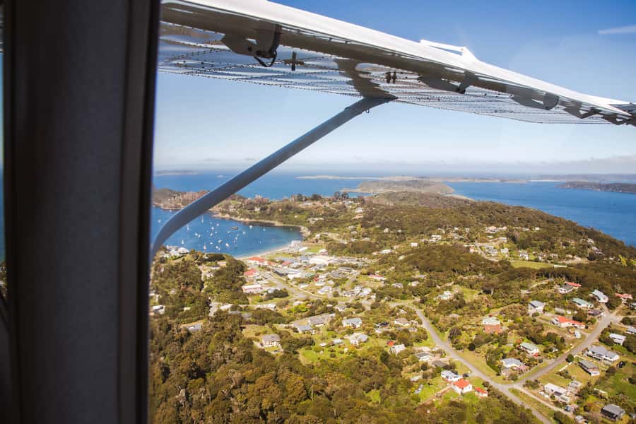 Queenstown: Day Trip to Stewart Island via Scenic Flight - Getting from the airstrip to Oban