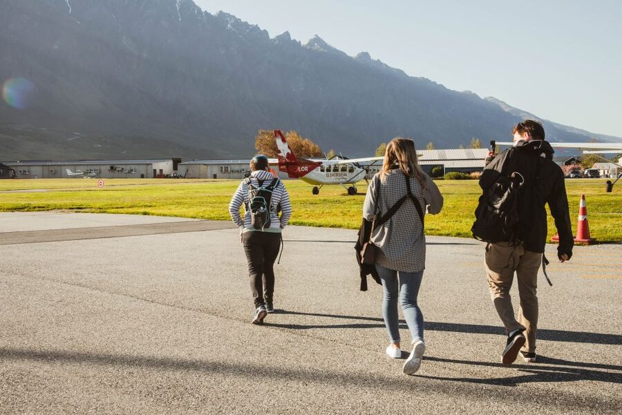 Queenstown: Day Trip to Stewart Island via Scenic Flight - Lunch at Kai Kart and the practical side of food