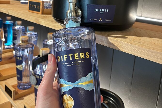 Queenstown Gin, Wine & Beer Tour | Adults Only - Guides, group size, and the feel of the ride