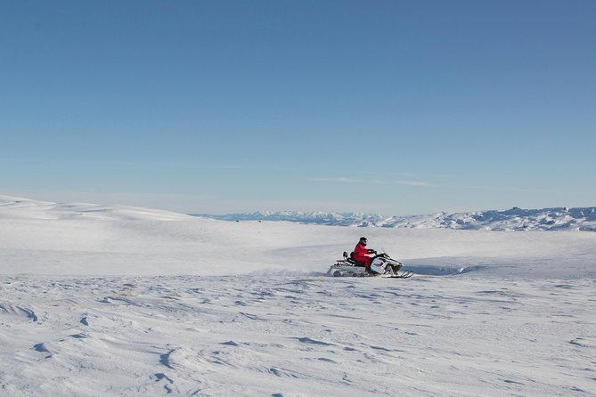 Queenstown Heli-Snowmobiling Adventure - Why the six-person limit matters