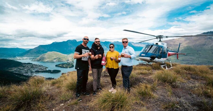 Queenstown: Helicopter Flight and Gin Tasting Tour - From the mountain to Cardrona Valley
