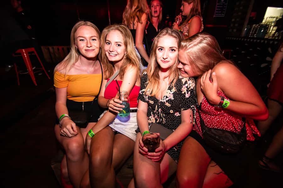 Queenstown: Ice Bar Crawl - Five bars, five different chances to find your favorite