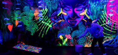 Indoor Putt ‘n’ Glow Mini Golf