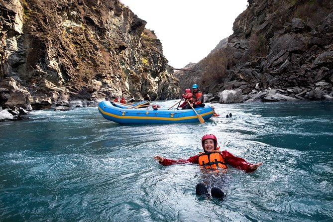 Queenstown Kawarau River Rafting and Jet Boat - From Queenstown streets to the Kawarau River