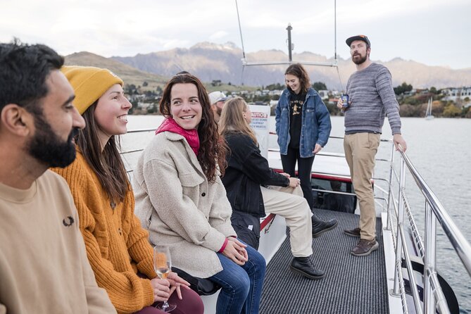 Queenstown: Lake Wakatipu Scenic Cruise (90 Minutes) - The best time to book it
