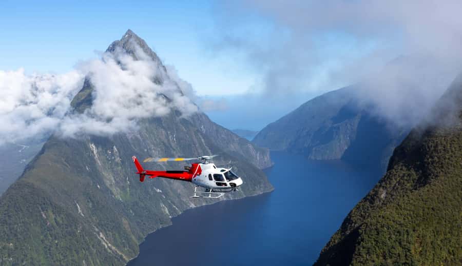 Queenstown: Milford Sound Cruise & Helicopter Alpine Tour - Arriving in Milford Sound by air