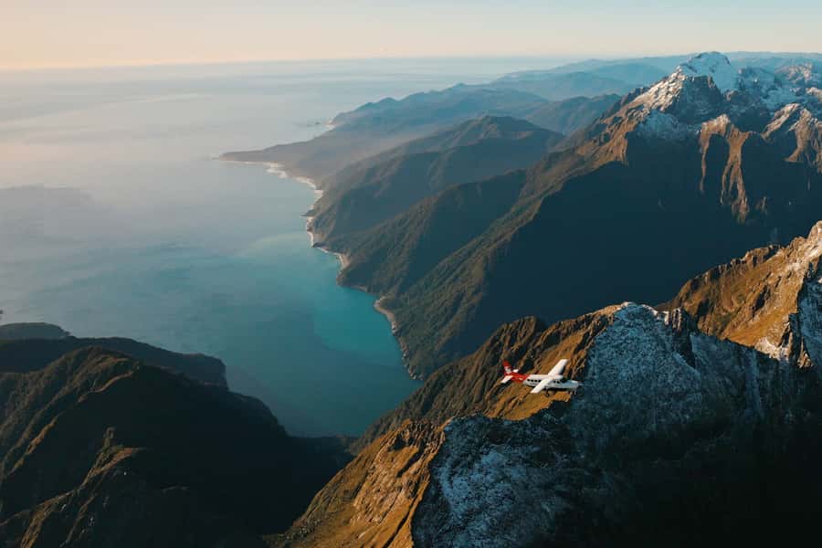 Queenstown: Milford Sound Flight and Cruise - Following the Dart River into Mount Aspiring National Park