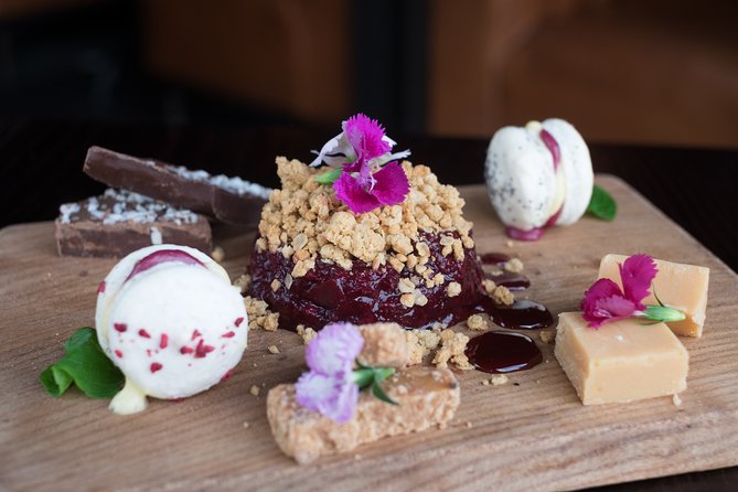 Queenstown Progressive Dinner & Wine Tour | 3 Stunning Locations - Stop three: dessert at Eichardt’s The Grille