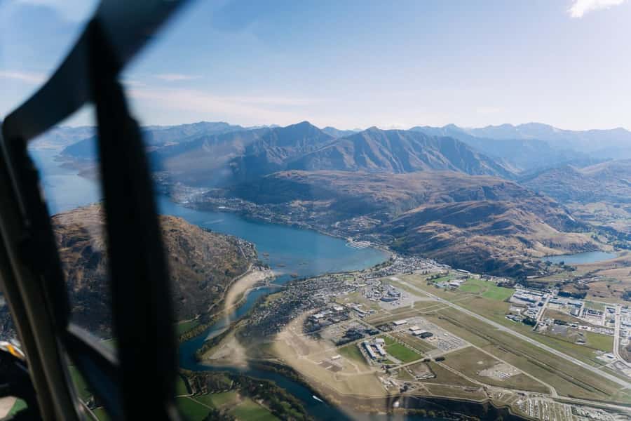 Queenstown: Remarakbles Helicopter Tour with Alpine Landing - Leaving 64 Grant Road for Queenstown views