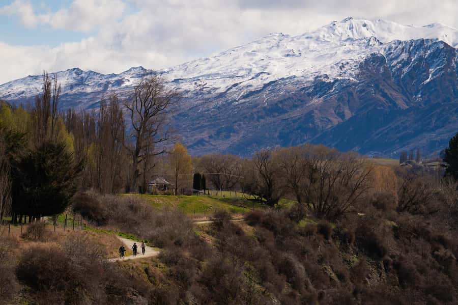 Queenstown: Self-Guided Bike Ride on the Arrow Bridges Trail - Starting in Queenstown and reaching Arrowtown
