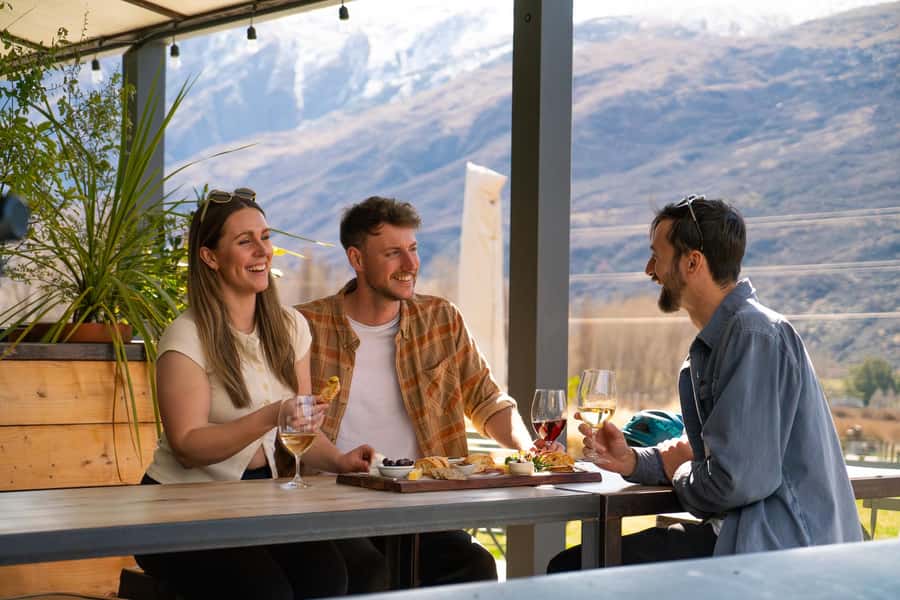 Queenstown: Self-Guided Gibbston Valley Wineries Bike Tour - Why the return shuttle makes the route practical